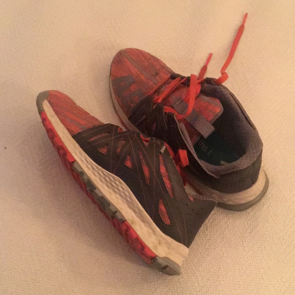 Running shoes